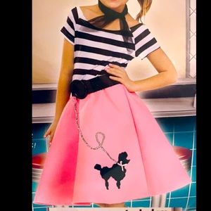 Child’s 50’s costume Sz small 4-6, never worn